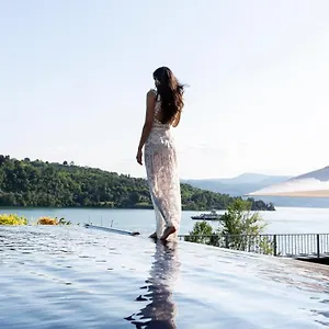 Hotel De Charme, Laveno-Mombello
