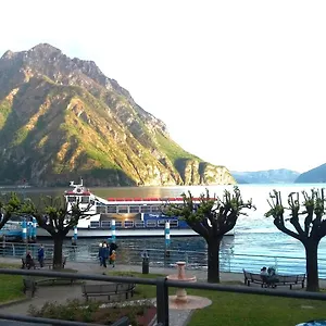 Frühstückspension Iseo - &, Castro (Lombardy)